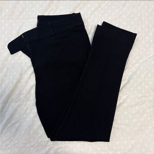 LOFT Size 6 Ankle Skinny Pant - Like New